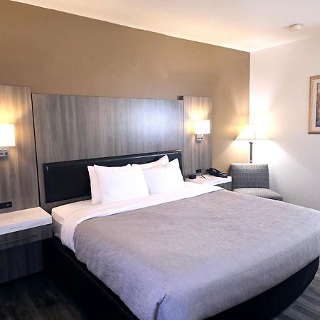 Quality Inn & Suites Longview Kelso Экстерьер фото