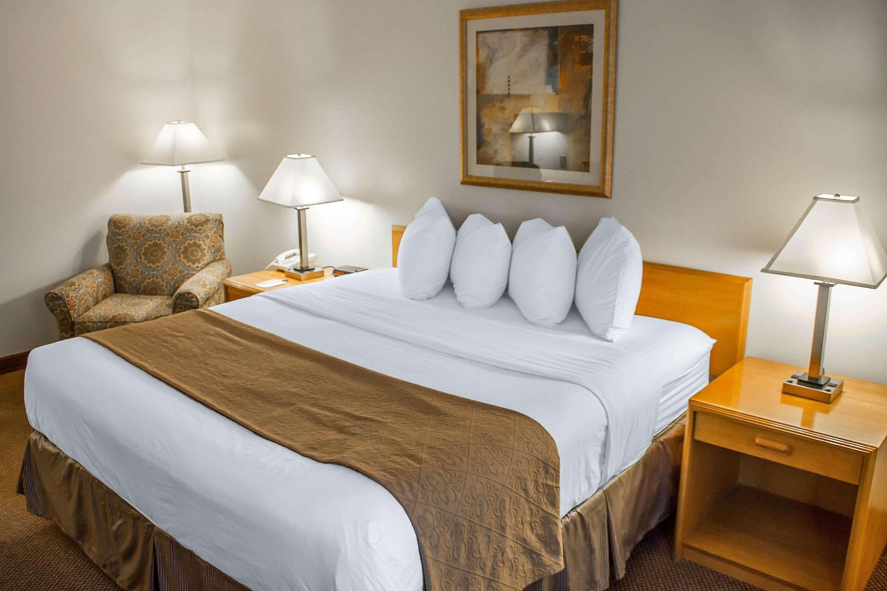 Quality Inn & Suites Longview Kelso Экстерьер фото