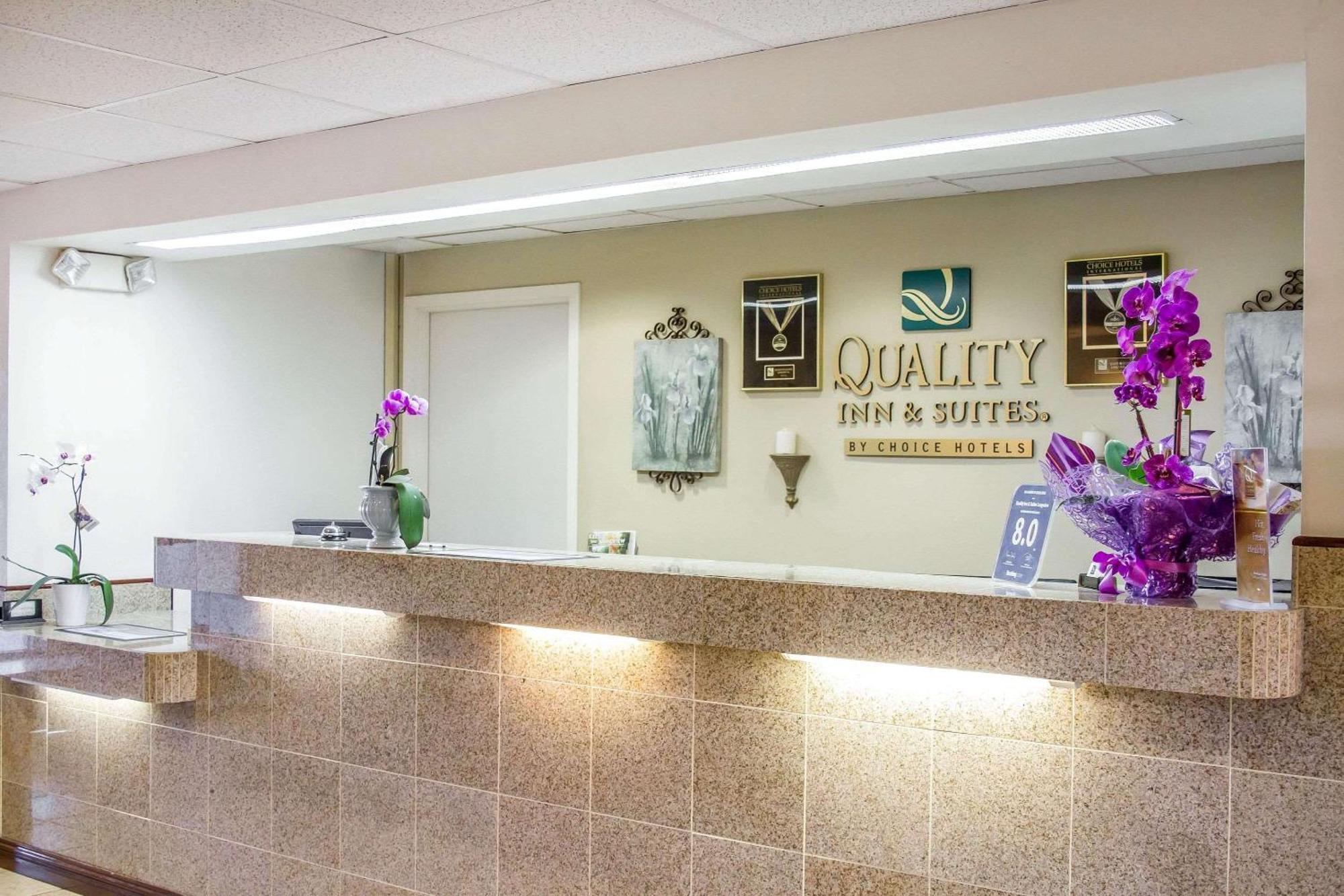 Quality Inn & Suites Longview Kelso Экстерьер фото