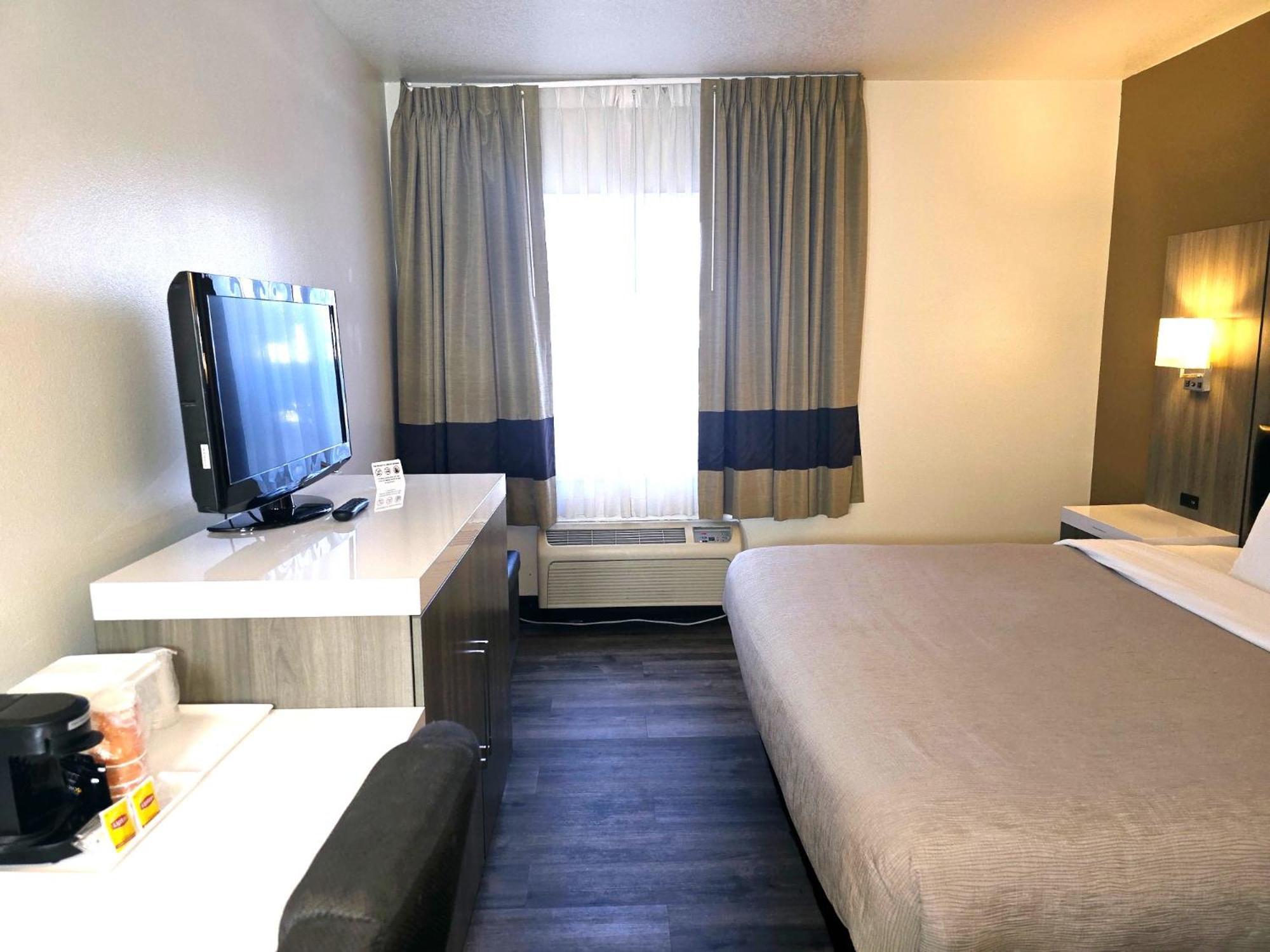 Quality Inn & Suites Longview Kelso Экстерьер фото