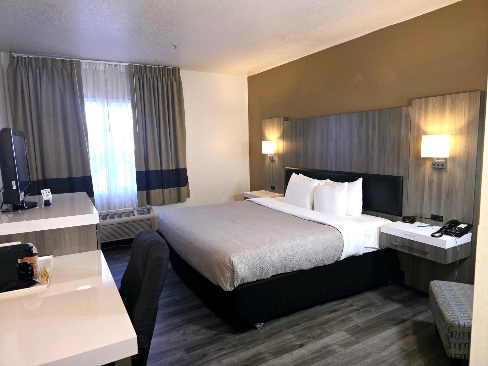 Quality Inn & Suites Longview Kelso Экстерьер фото