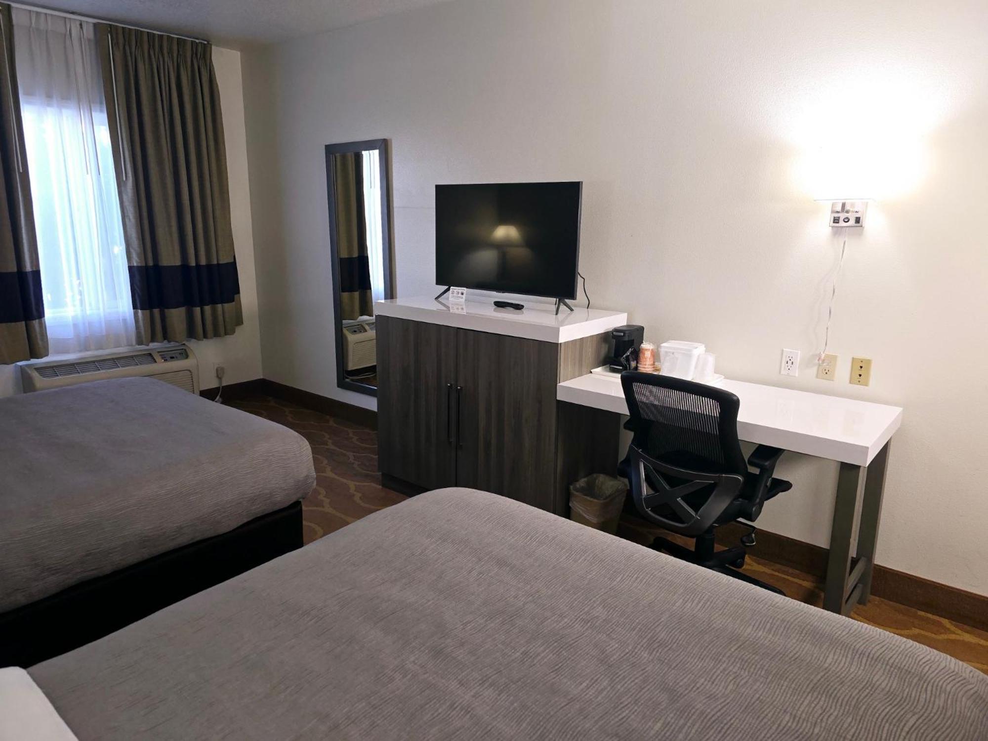 Quality Inn & Suites Longview Kelso Экстерьер фото